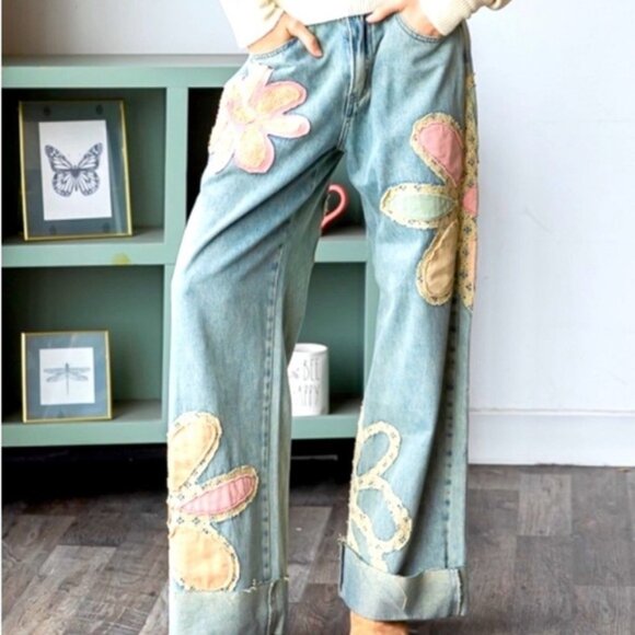Oli & Hali Flower Detail Jeans - Picture 1 of 6